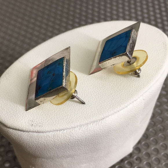 🖤Vtg Native American sterling and turquoise earrings - Picture 6 of 17